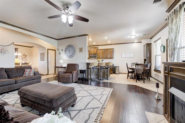 210 N Grigsby Road, Newcastle, OK 73065