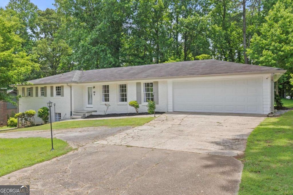 6181 Shallow Wood Lane, Douglasville, GA 30135