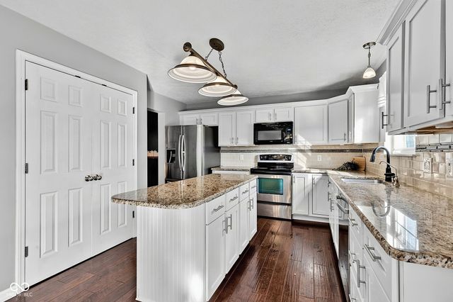9107 Driftwood Court, Mccordsville, IN 46055