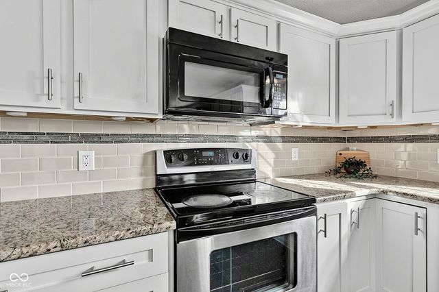 9107 Driftwood Court, Mccordsville, IN 46055
