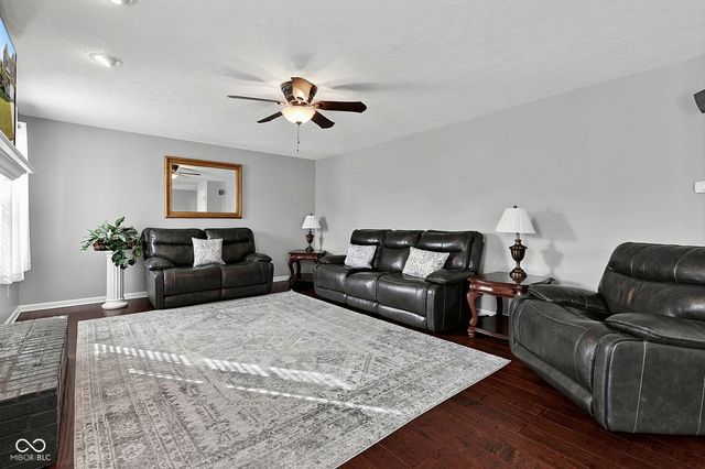 9107 Driftwood Court, Mccordsville, IN 46055