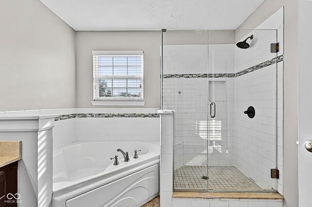 9107 Driftwood Court, Mccordsville, IN 46055