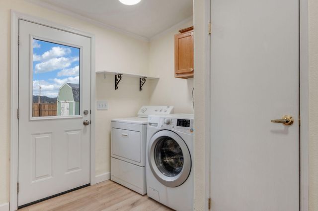 1 Northland Court, Edgewood, NM 87015