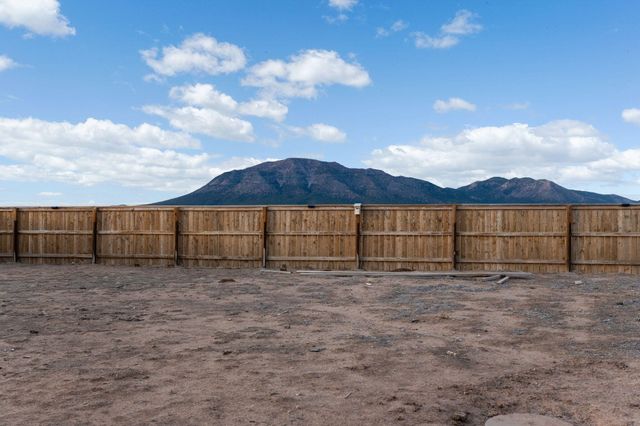 1 Northland Court, Edgewood, NM 87015