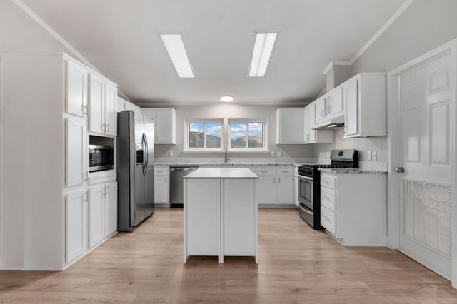 1 Northland Court, Edgewood, NM 87015