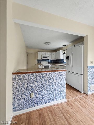 1766 Stone Creek Lane, Twinsburg, OH 44087