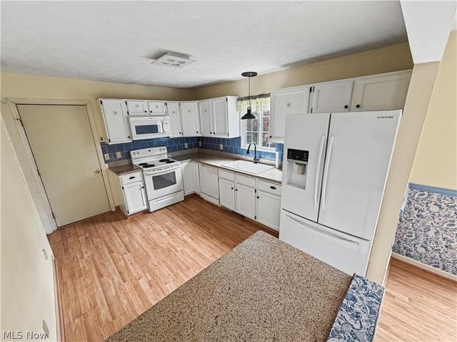 1766 Stone Creek Lane, Twinsburg, OH 44087