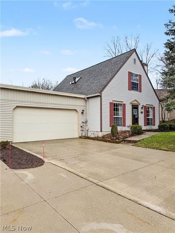 1766 Stone Creek Lane, Twinsburg, OH 44087