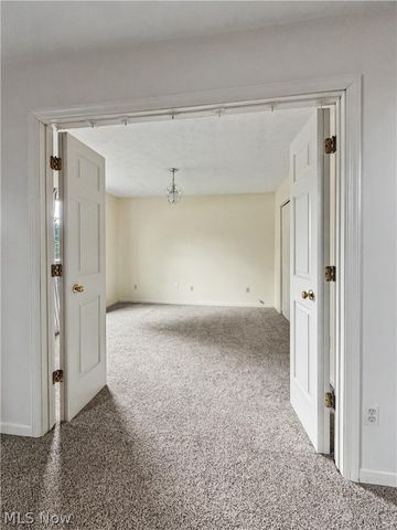 1766 Stone Creek Lane, Twinsburg, OH 44087