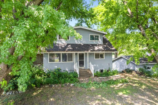 4904 Hanover Road, Mound, MN 55364