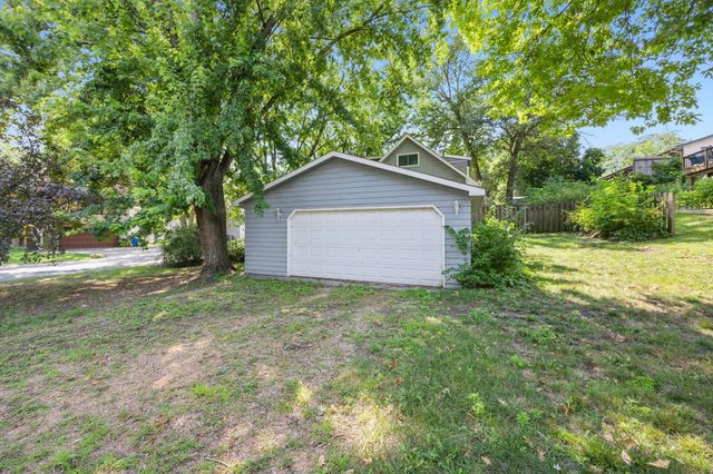 4904 Hanover Road, Mound, MN 55364