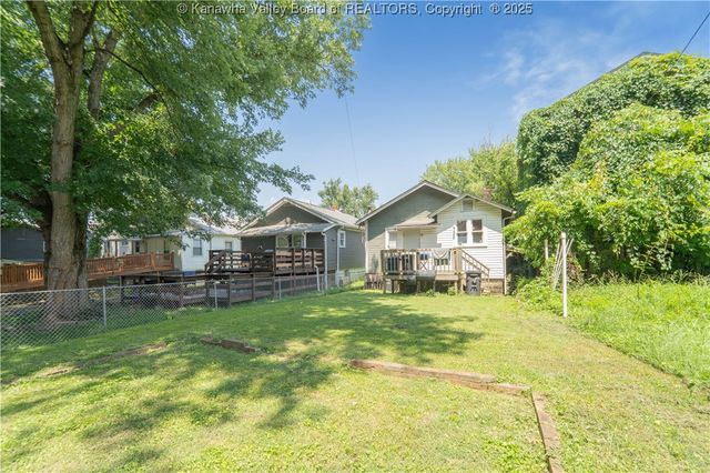 615 Grant Street, Charleston, WV 25311