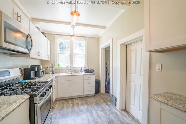 615 Grant Street, Charleston, WV 25311