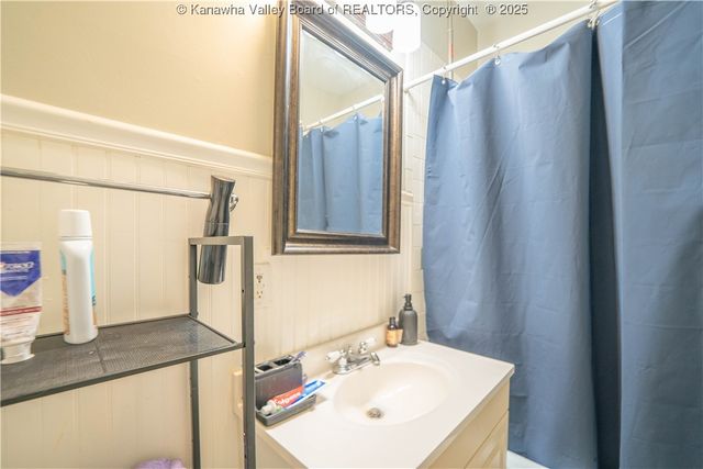 615 Grant Street, Charleston, WV 25311