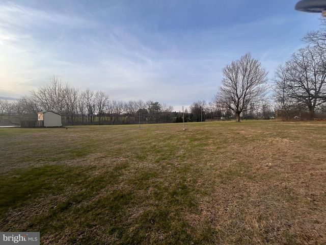 375 SNOW DR, Lebanon, PA 17046