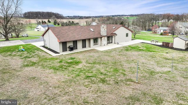 375 SNOW DR, Lebanon, PA 17046