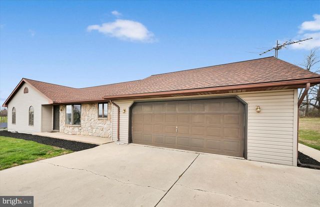 375 SNOW DR, Lebanon, PA 17046