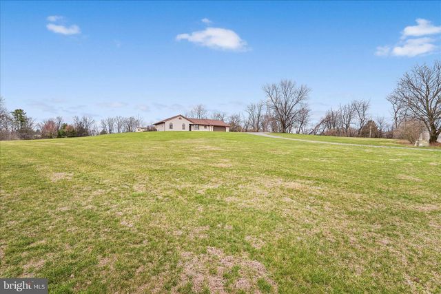 375 SNOW DR, Lebanon, PA 17046