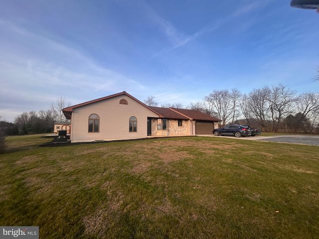 375 SNOW DR, Lebanon, PA 17046
