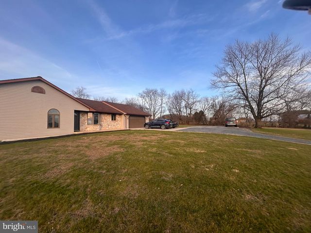 375 SNOW DR, Lebanon, PA 17046