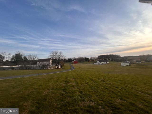 375 SNOW DR, Lebanon, PA 17046