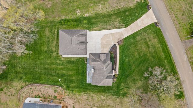 6422 Ware Branch Cove Drive, Harrison, TN 37341