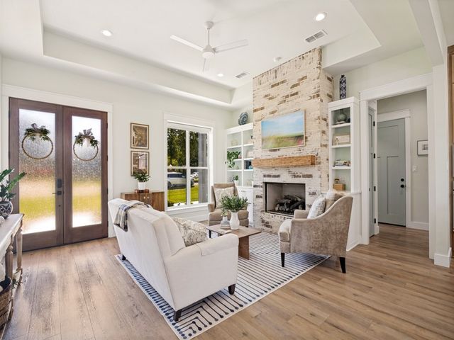 722 Clubview Drive, Mabank, TX 75143
