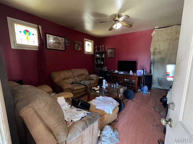 7109 Canterbury Avenue, St Louis, MO 63143