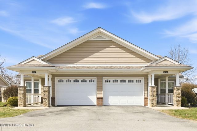 3707 Tuscany Valley Dr, Louisville, KY 40219