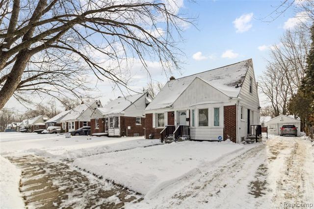 16240 Manning Street, Detroit, MI 48205