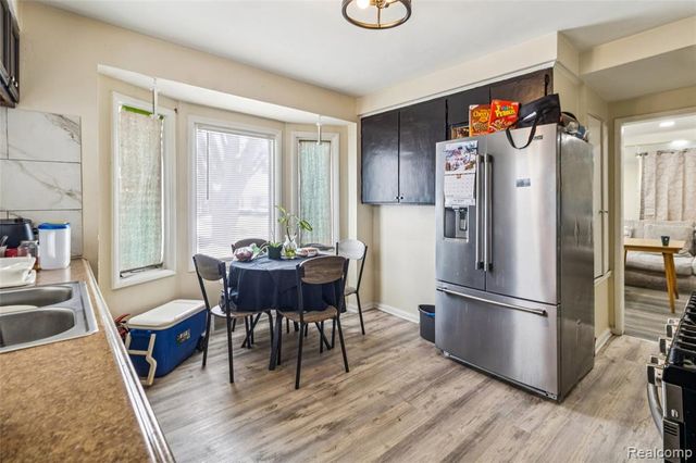 16240 Manning Street, Detroit, MI 48205