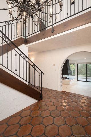 5406 Las Palomas, Rancho Santa Fe, CA 92067