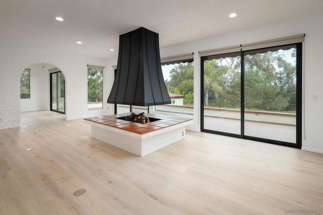 5406 Las Palomas, Rancho Santa Fe, CA 92067
