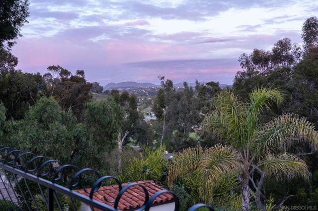 5406 Las Palomas, Rancho Santa Fe, CA 92067