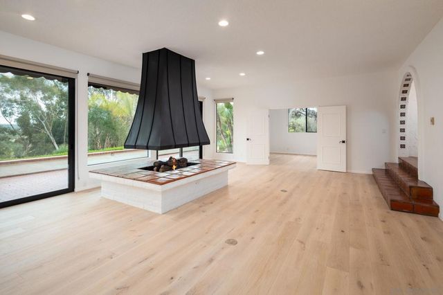 5406 Las Palomas, Rancho Santa Fe, CA 92067