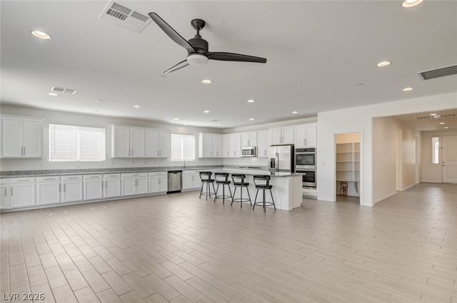 756 Cadence View Way, Henderson, NV 89011