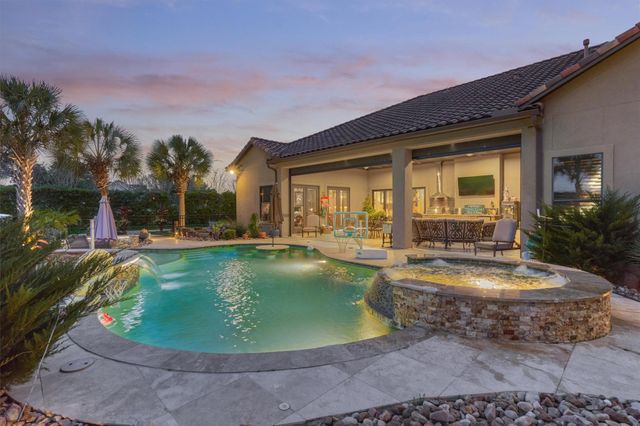 8794 Grand Lake Estates Drive, Montgomery, TX 77316