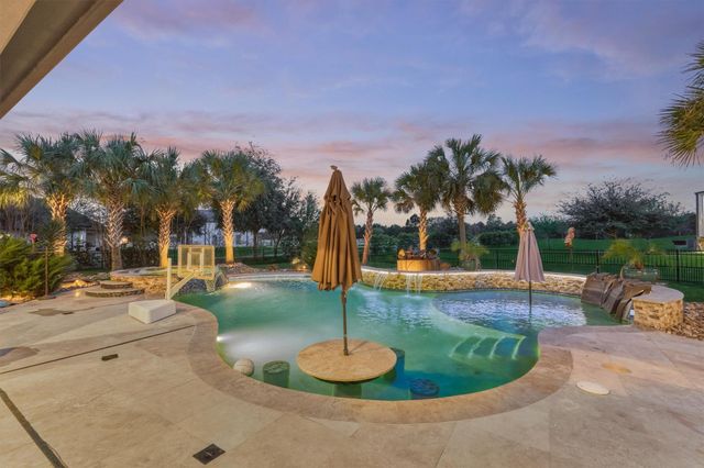 8794 Grand Lake Estates Drive, Montgomery, TX 77316