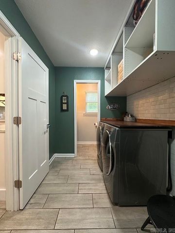 9 WHISPERING Drive, Alexander, AR 72002