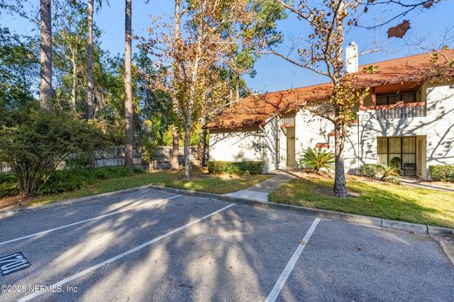 1701 WOOD HILL Place 1701, Jacksonville, FL 32256