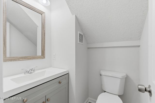 1701 WOOD HILL Place 1701, Jacksonville, FL 32256