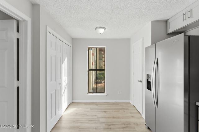 1701 WOOD HILL Place 1701, Jacksonville, FL 32256