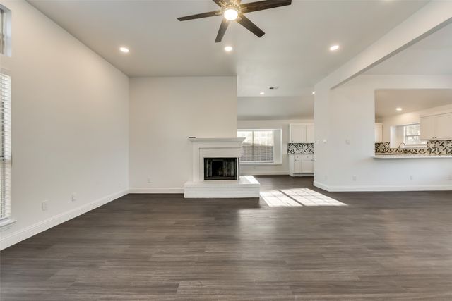4165 Fryer Street, The Colony, TX 75056