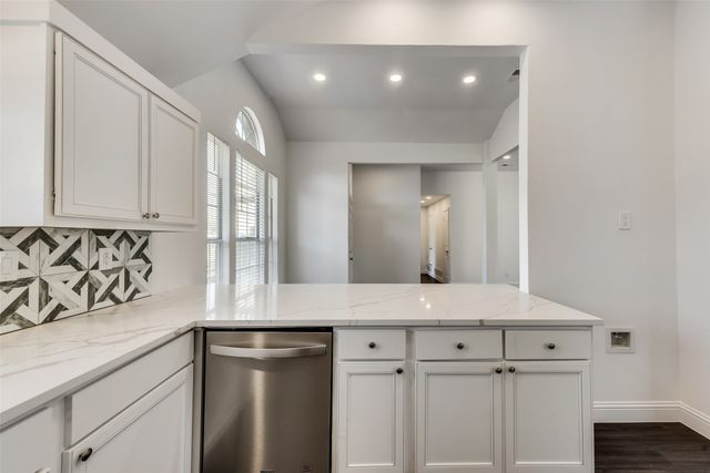 4165 Fryer Street, The Colony, TX 75056