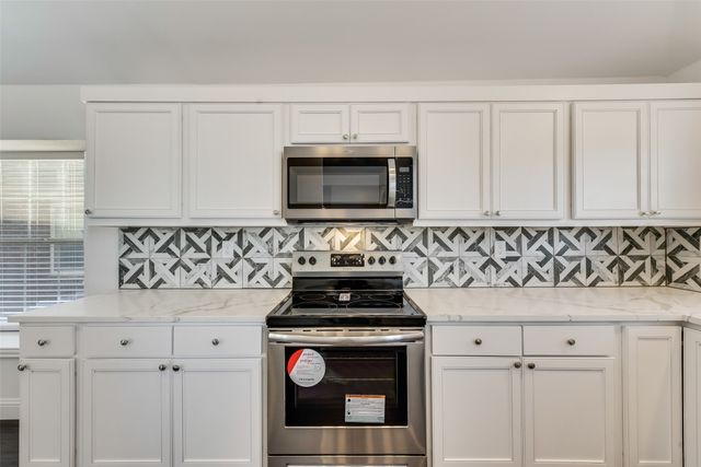 4165 Fryer Street, The Colony, TX 75056