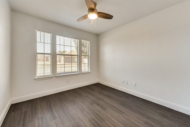 4165 Fryer Street, The Colony, TX 75056