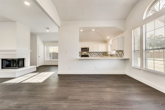 4165 Fryer Street, The Colony, TX 75056
