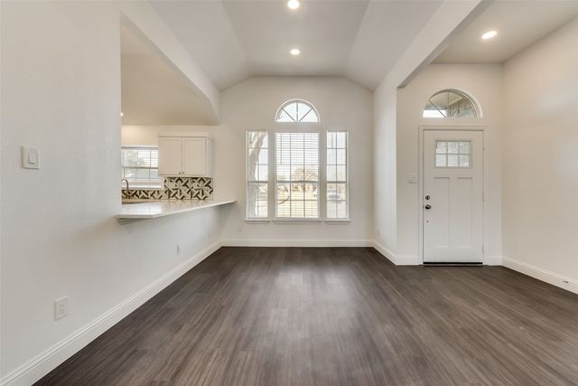 4165 Fryer Street, The Colony, TX 75056