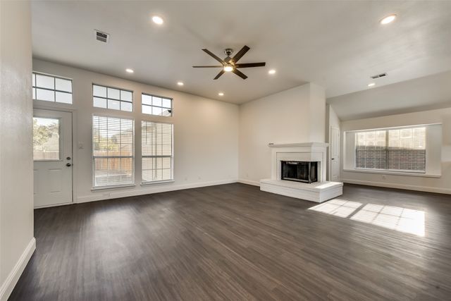 4165 Fryer Street, The Colony, TX 75056