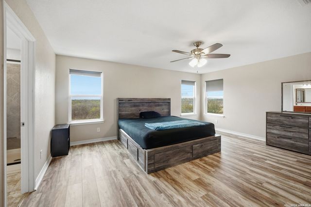 10008 Overlook Canyon, San Antonio, TX 78245